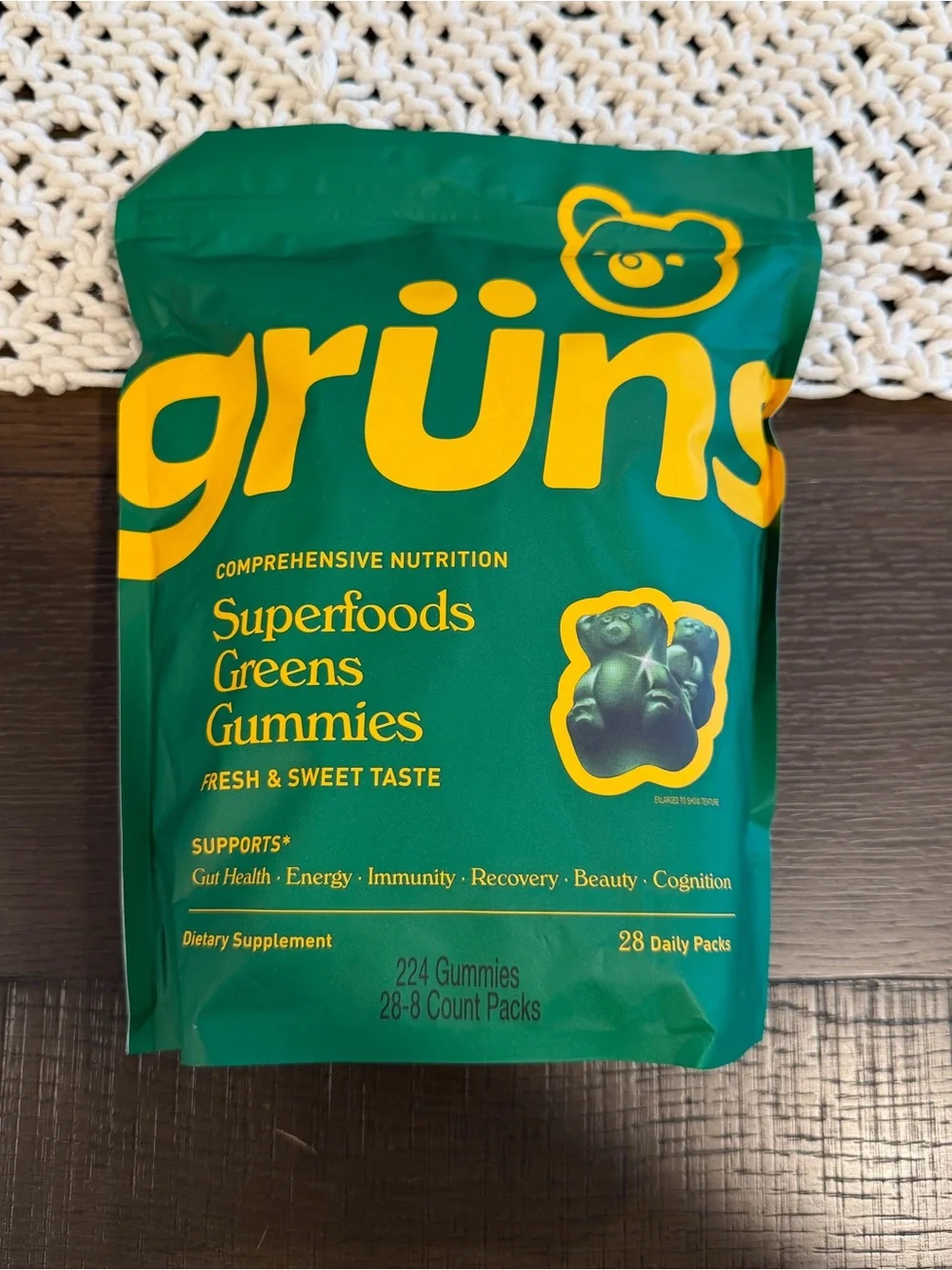 Grüns Superfoods Greens Gummies - Picture 1 of 4